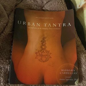 “Urban Tantra” by Barbara Carrellas book